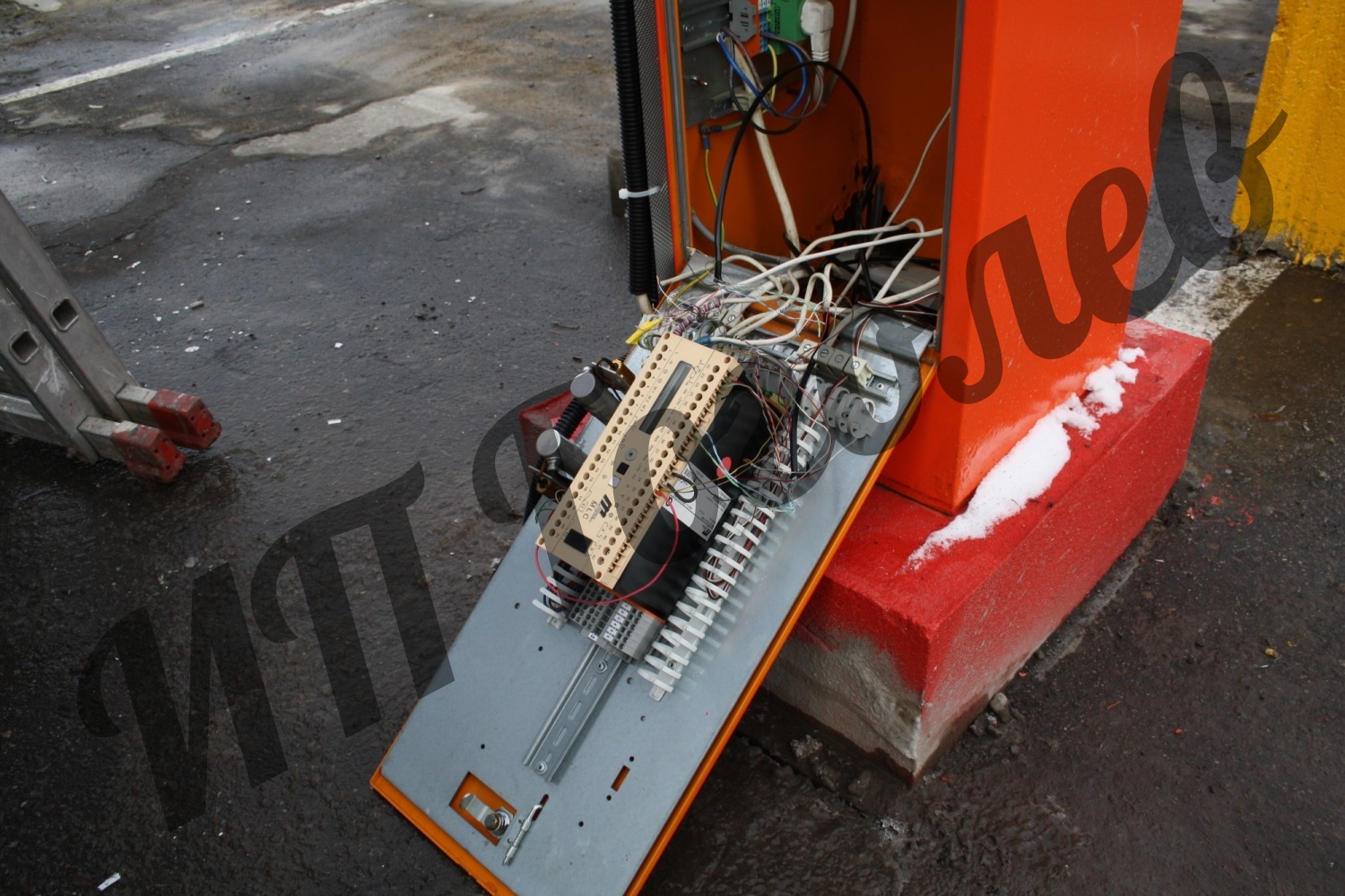 подключение "сухих" контактов шлагбаума