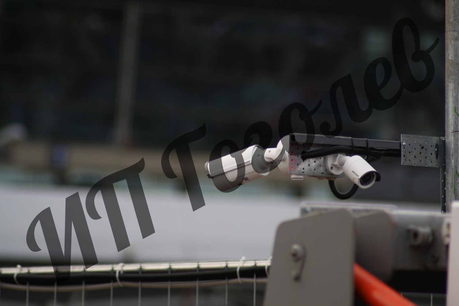 2 канала распознавания + 2 обзорных канала